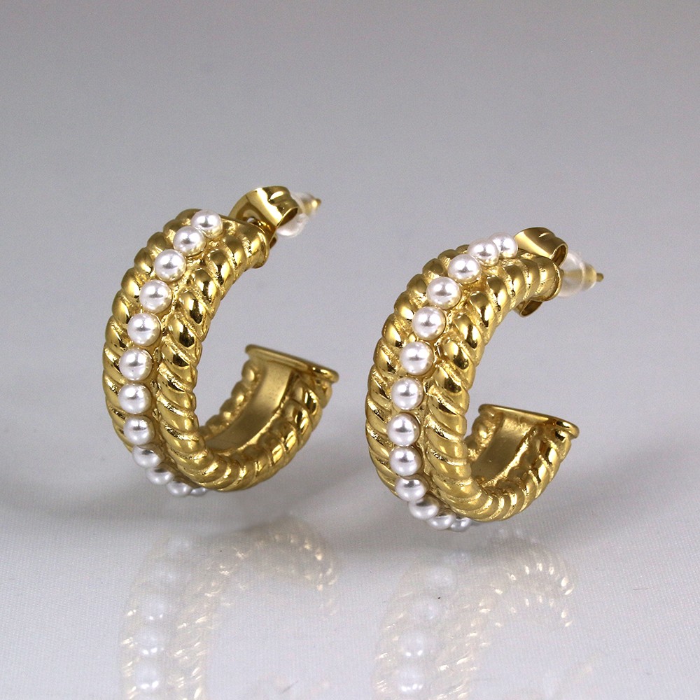 Gold stainless steel hoop earrings and pearls Gold stainless steel hoop earrings and pearls