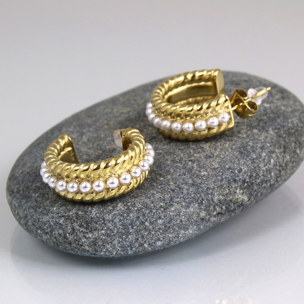 Gold stainless steel hoop earrings and pearls Gold stainless steel hoop earrings and pearls