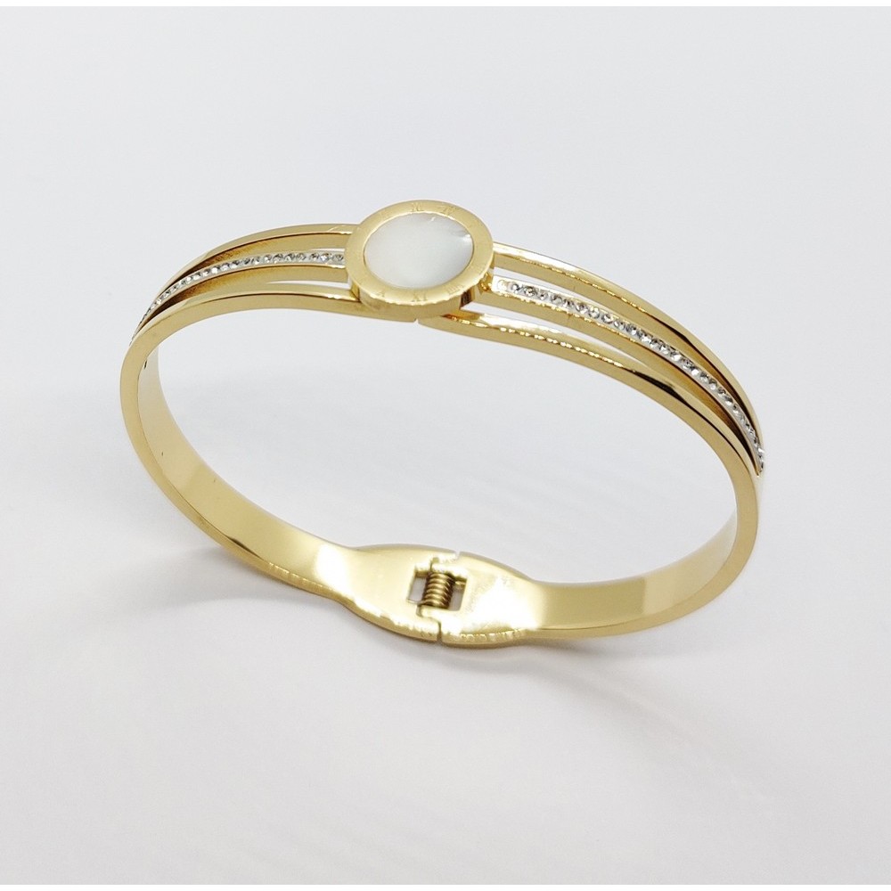 Gold stainless steel handcuff bracelet with rhombus and rhinestone Gold stainless steel handcuff bracelet with rhombus and rhinestone