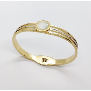 Gold stainless steel handcuff bracelet with rhombus and rhinestone Gold stainless steel handcuff bracelet with rhombus and rhinestone