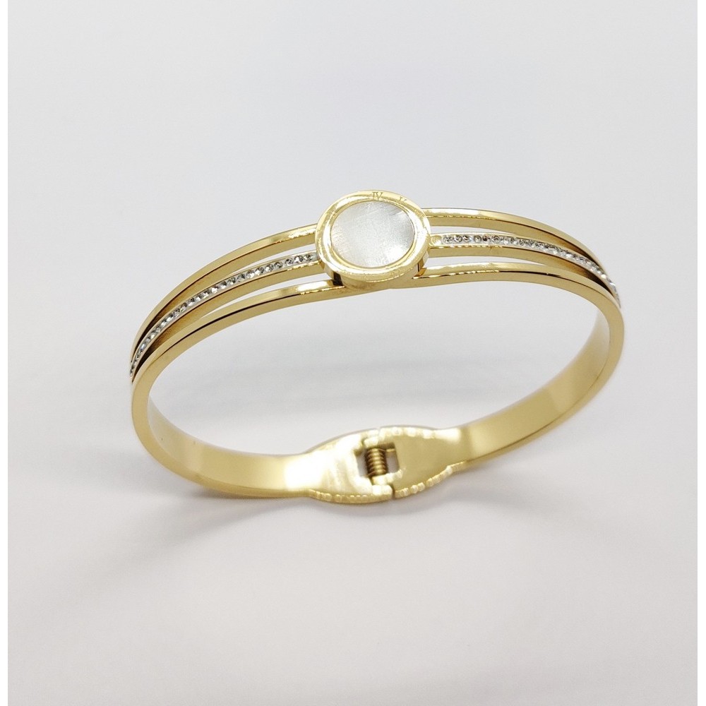 Gold stainless steel handcuff bracelet with rhombus and rhinestone Gold stainless steel handcuff bracelet with rhombus and rhinestone